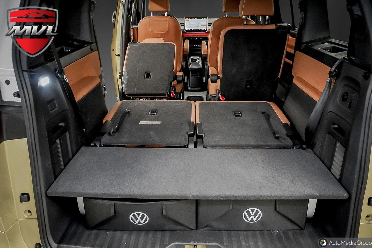 2025 Volkswagen ID. Buzz 1st Edition 4dr All-Wheel Drive 4MOTION Photo