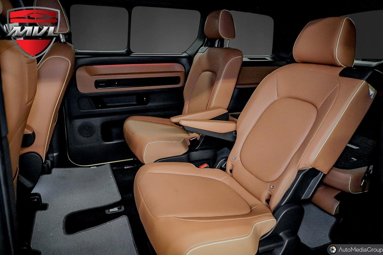 2025 Volkswagen ID. Buzz 1st Edition 4dr All-Wheel Drive 4MOTION Photo