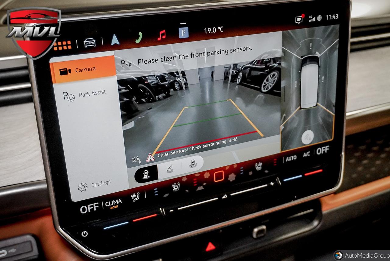 2025 Volkswagen ID. Buzz 1st Edition 4dr All-Wheel Drive 4MOTION Photo