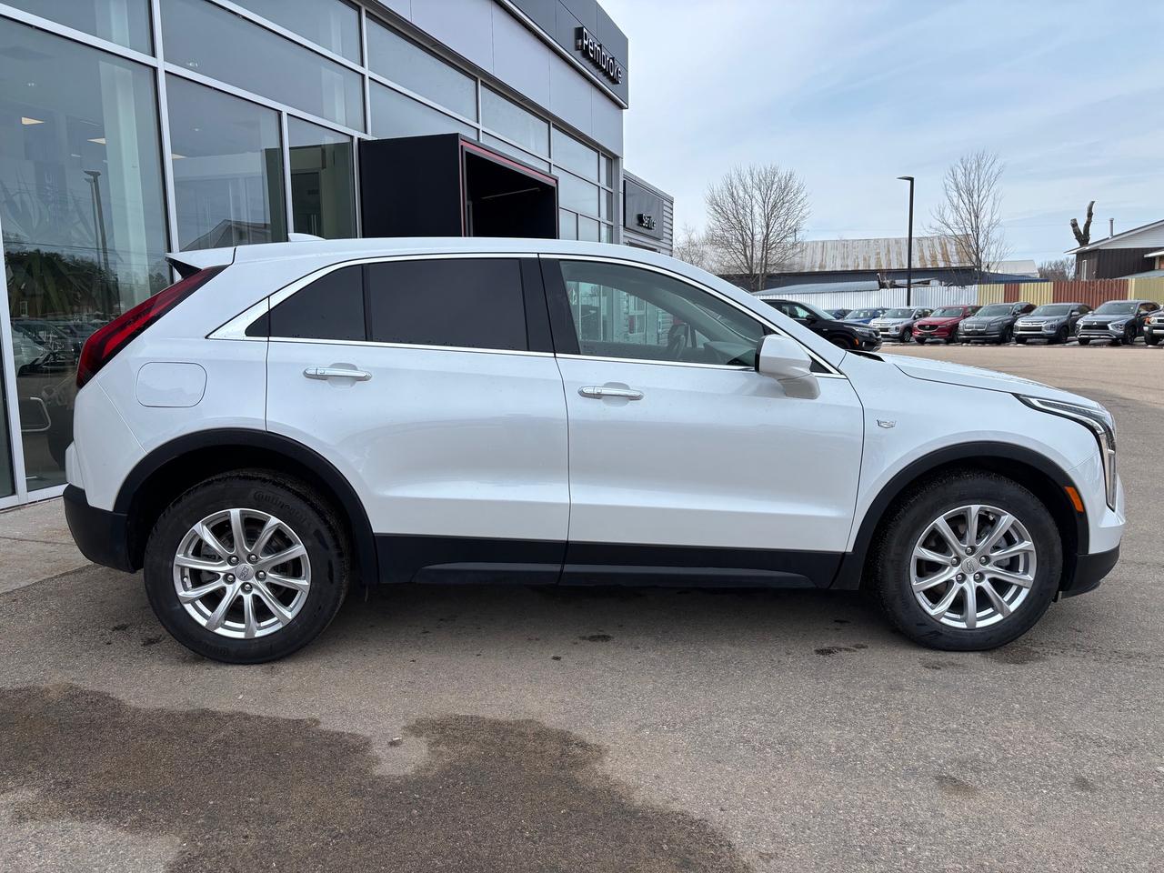 2023 Cadillac XT4 Luxury 4dr All-Wheel Drive Photo