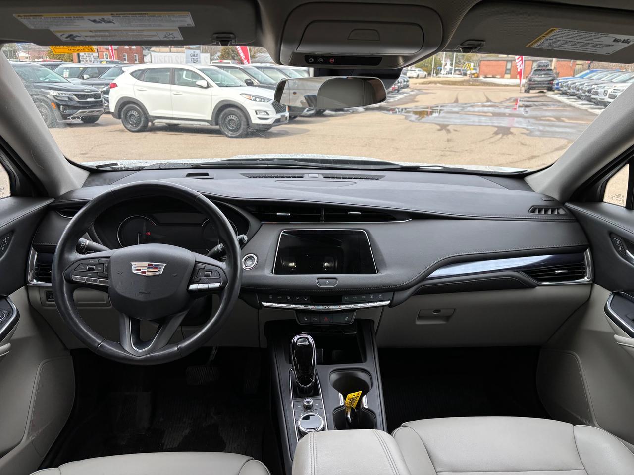 2023 Cadillac XT4 Luxury 4dr All-Wheel Drive Photo