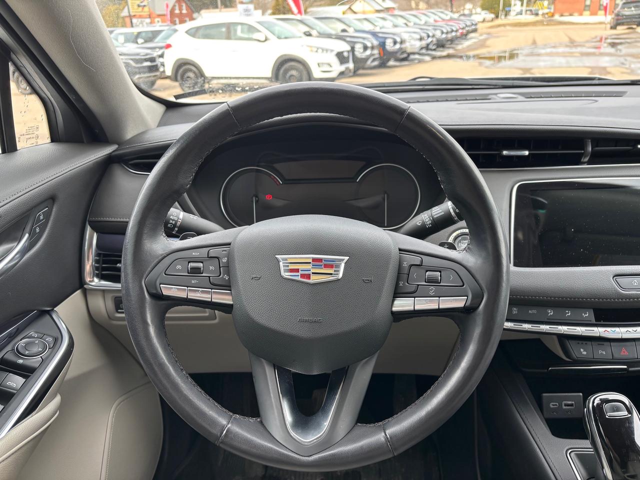 2023 Cadillac XT4 Luxury 4dr All-Wheel Drive Photo