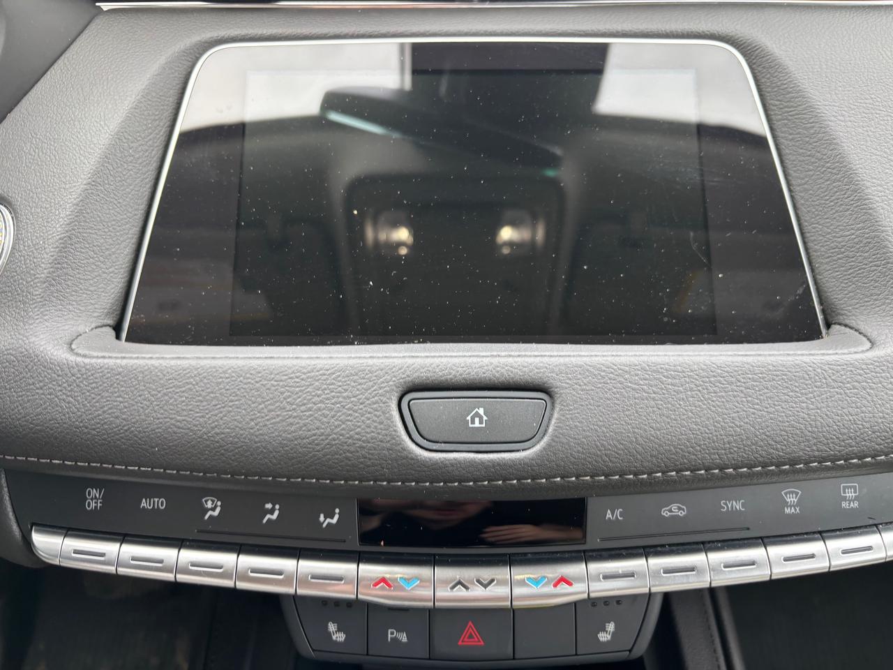 2023 Cadillac XT4 Luxury 4dr All-Wheel Drive Photo