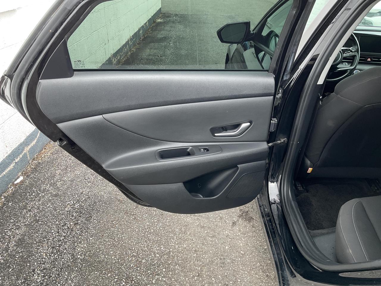 2022 Hyundai Elantra  Photo