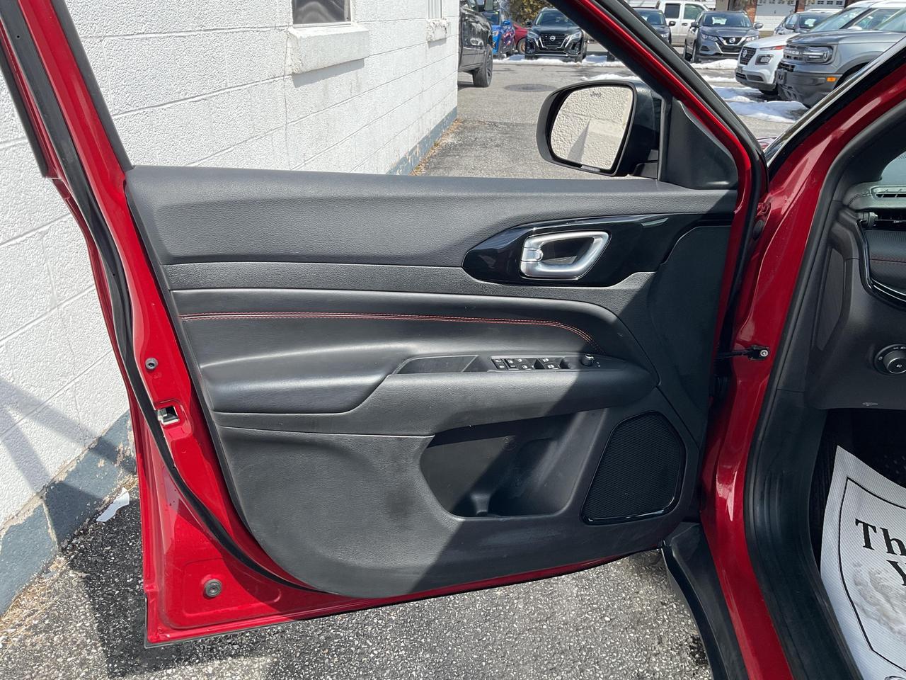 2024 Jeep Compass Trailhawk 4dr 4x4 Photo