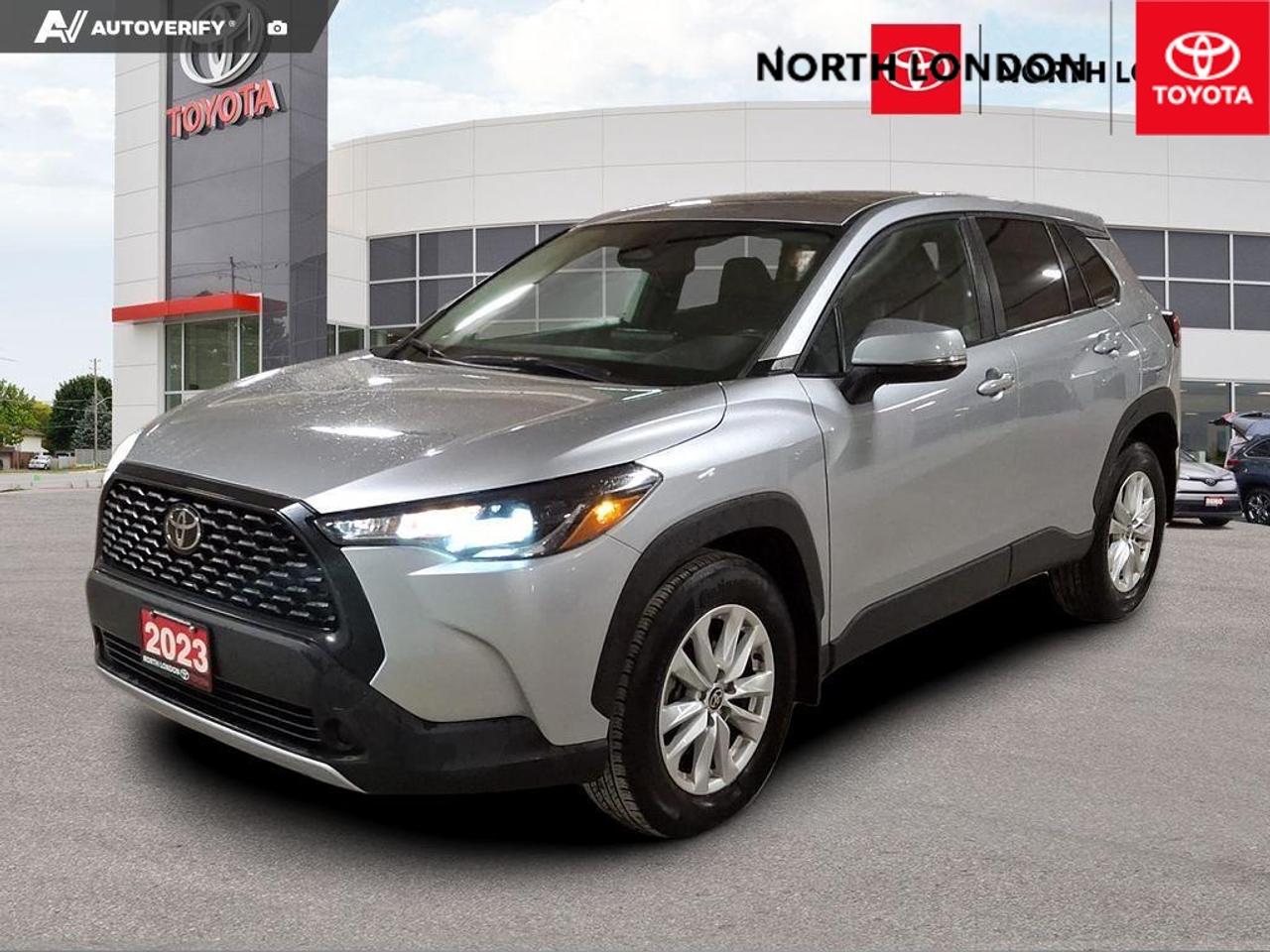 2023 Toyota Corolla Cross LE 4dr All-Wheel Drive Photo0