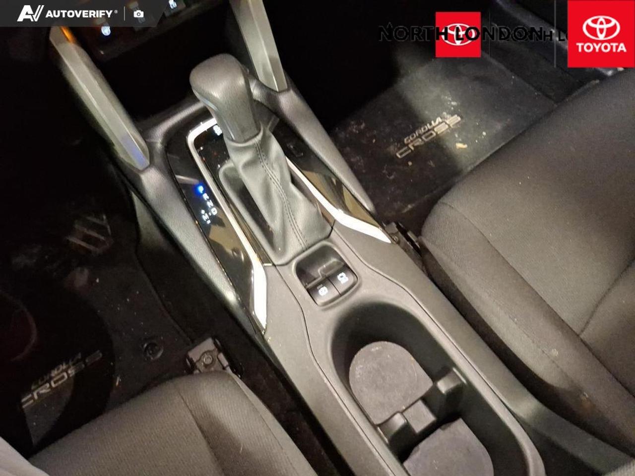 2023 Toyota Corolla Cross LE 4dr All-Wheel Drive Photo