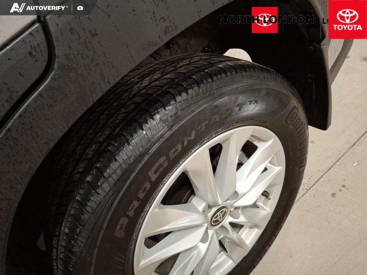 2023 Toyota Corolla Cross LE 4dr All-Wheel Drive Photo