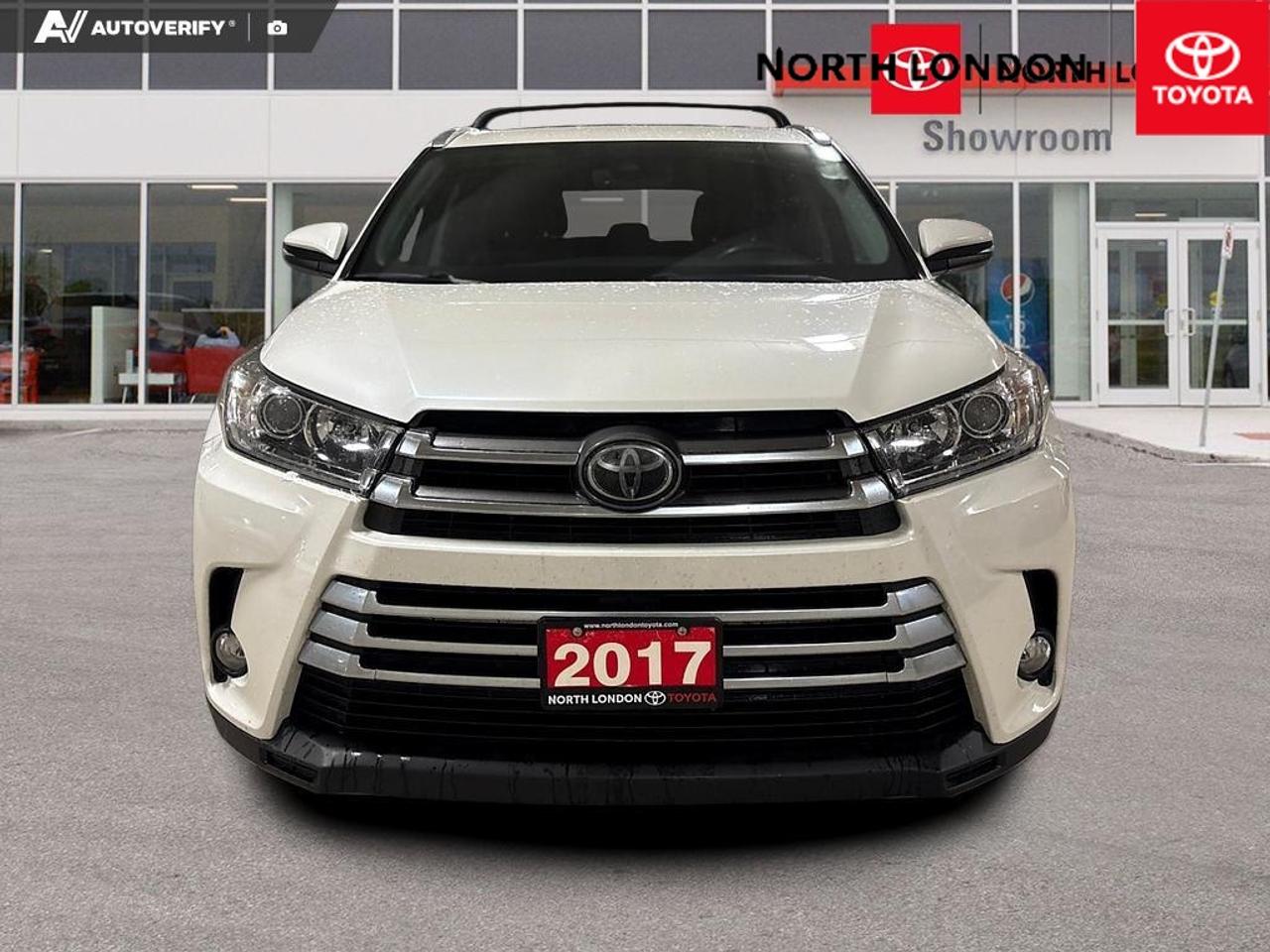 2017 Toyota Highlander  Photo