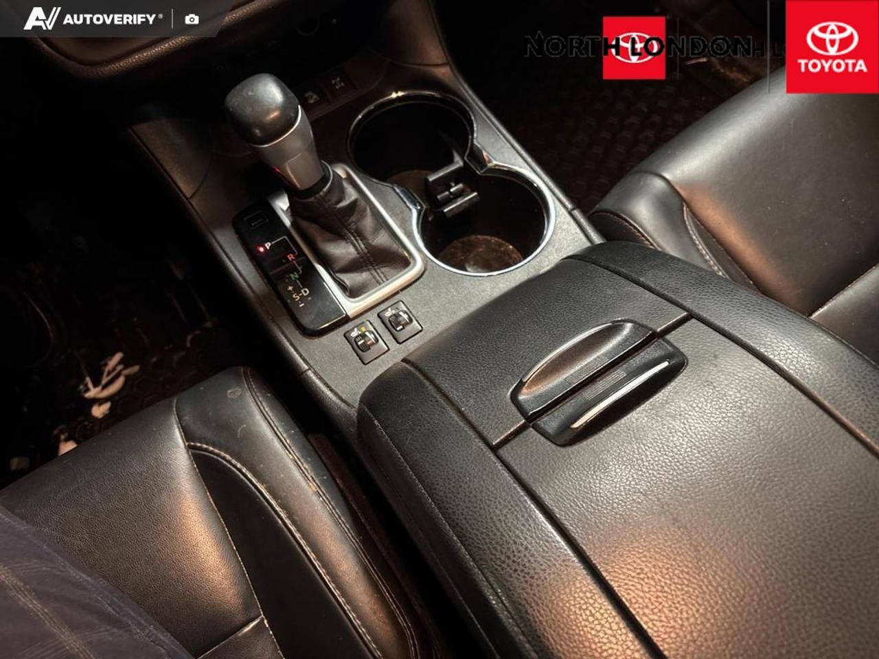 2017 Toyota Highlander  Photo