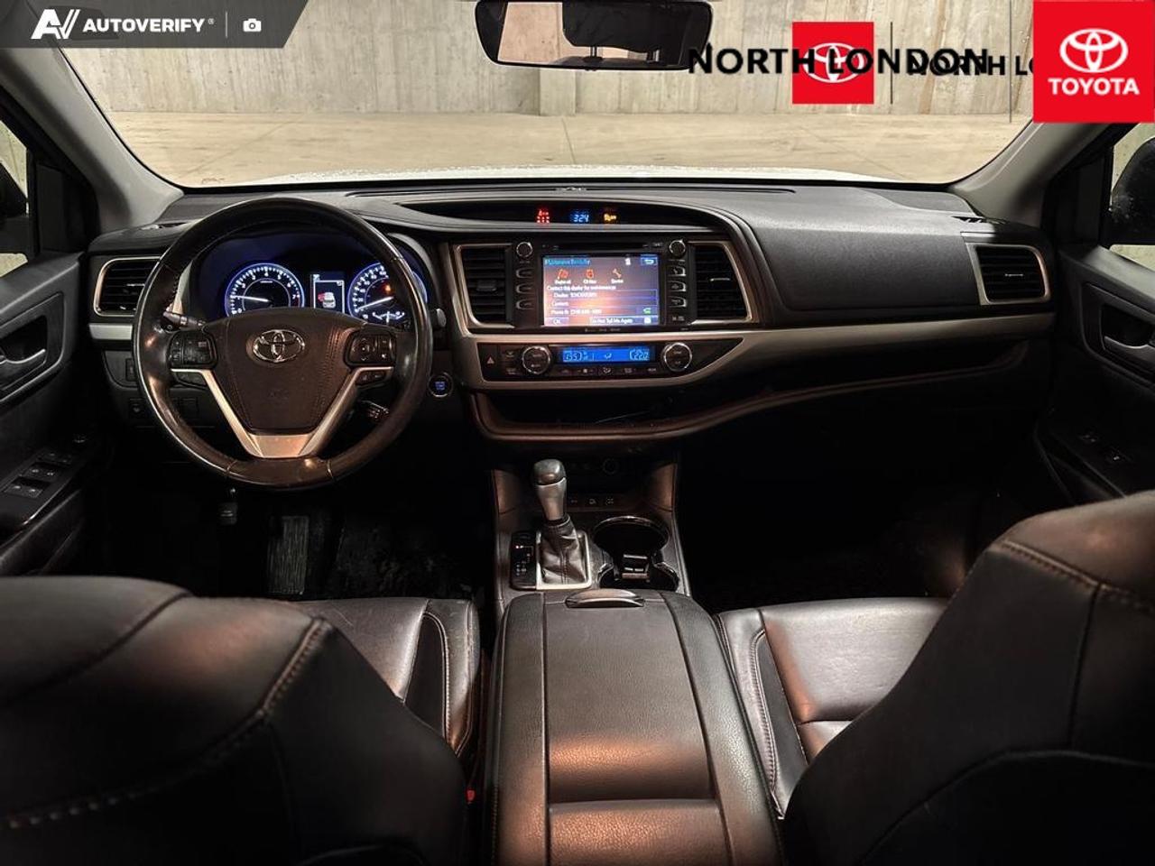 2017 Toyota Highlander  Photo