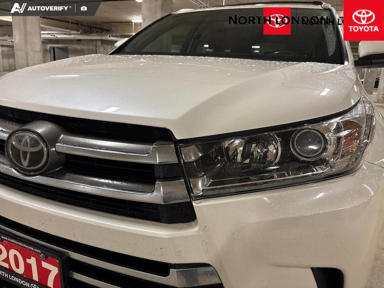 2017 Toyota Highlander  Photo