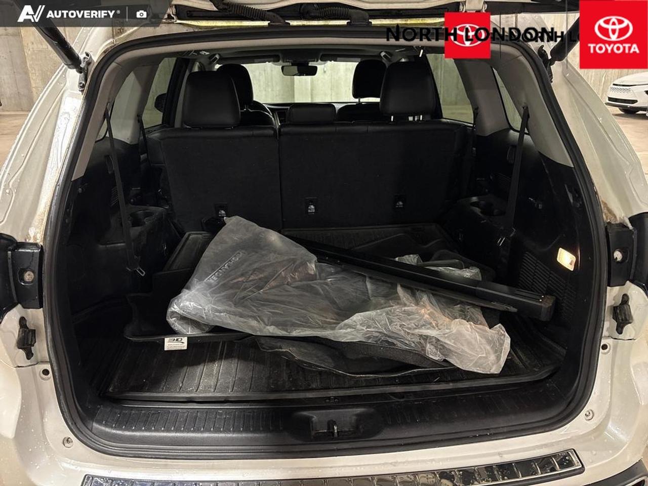 2017 Toyota Highlander  Photo