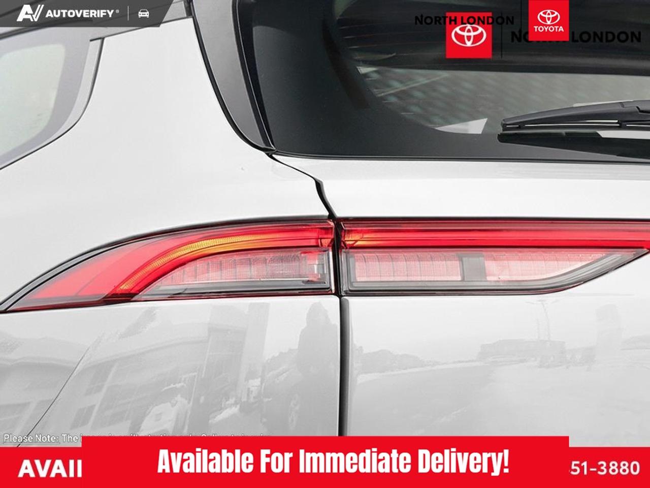 2026 Toyota Crown Signia Limited 4dr All-Wheel Drive Photo