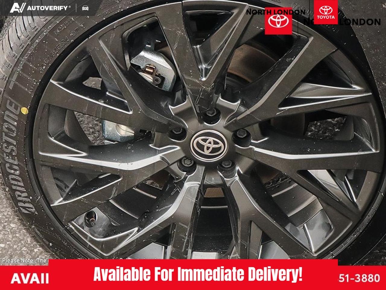 2026 Toyota Crown Signia Limited 4dr All-Wheel Drive Photo