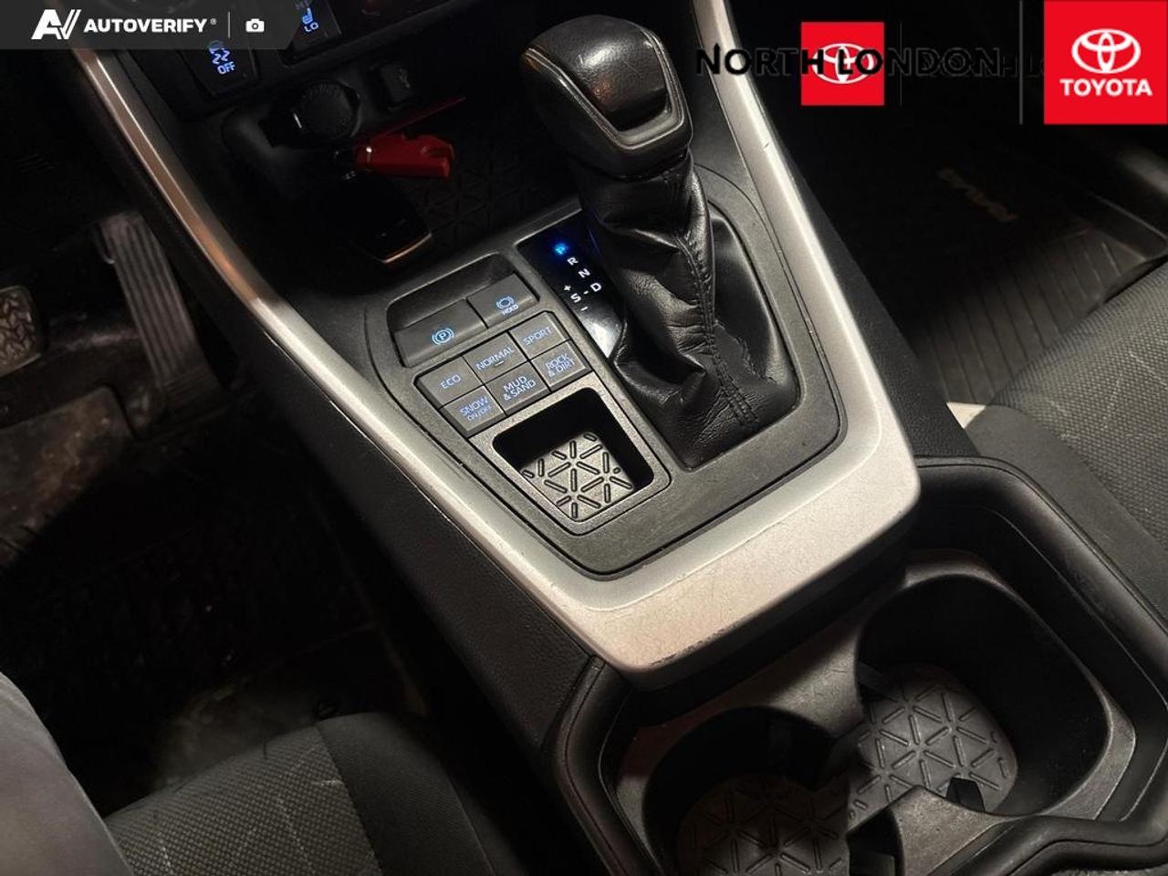 2021 Toyota RAV4 XLE 4dr All-wheel Drive Photo