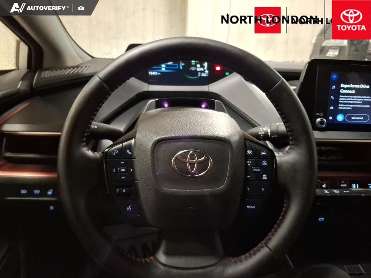 2024 Toyota Prius Prime SE 5dr Hatchback Photo