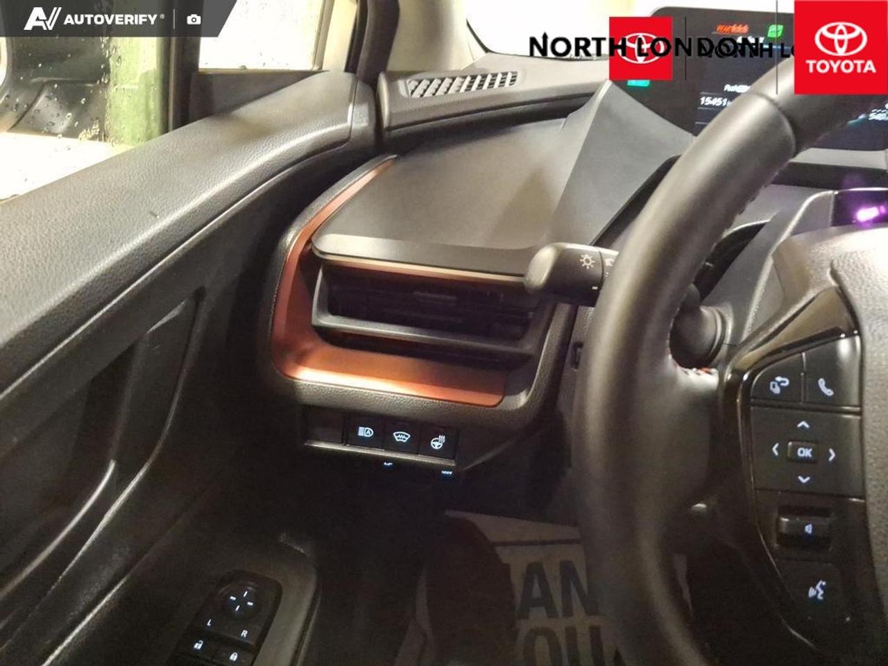 2024 Toyota Prius Prime SE 5dr Hatchback Photo