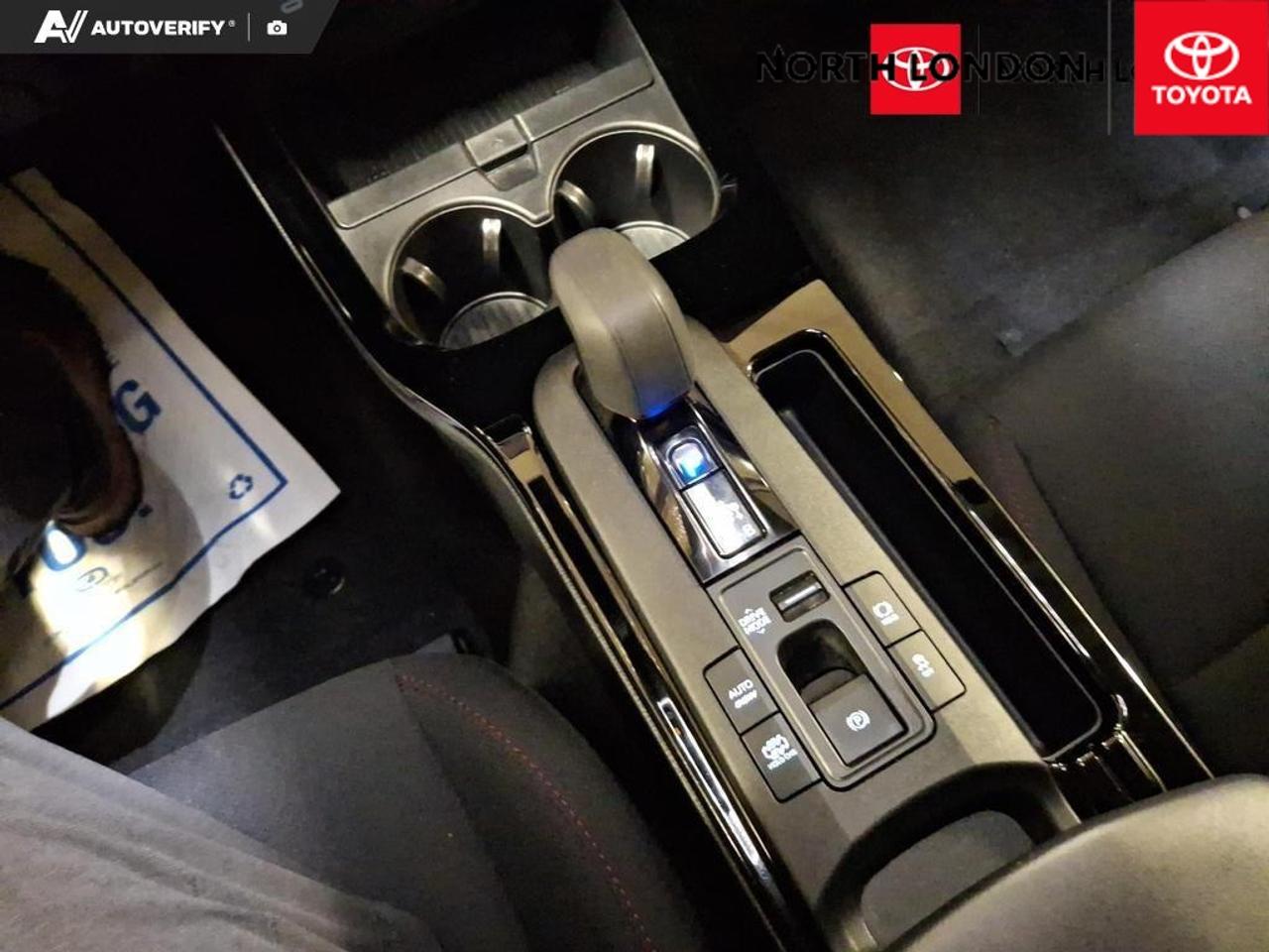 2024 Toyota Prius Prime SE 5dr Hatchback Photo