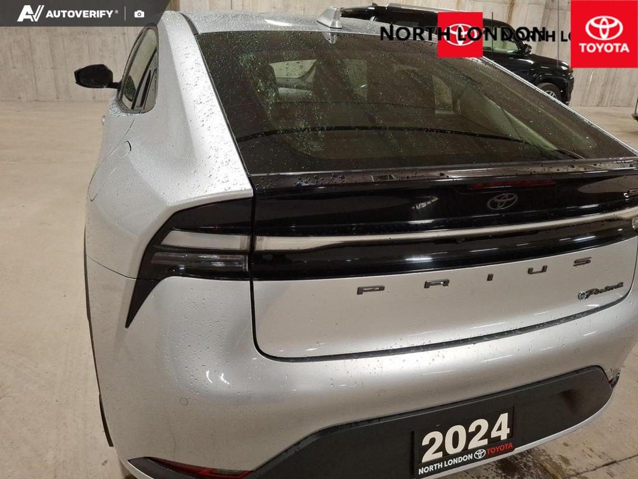 2024 Toyota Prius Prime SE 5dr Hatchback Photo