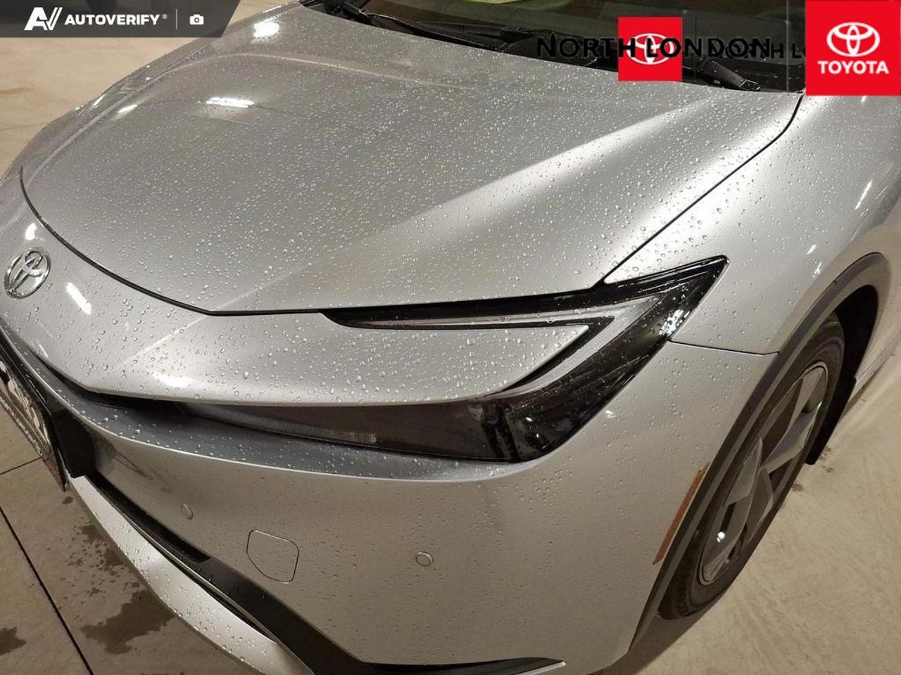 2024 Toyota Prius Prime SE 5dr Hatchback Photo