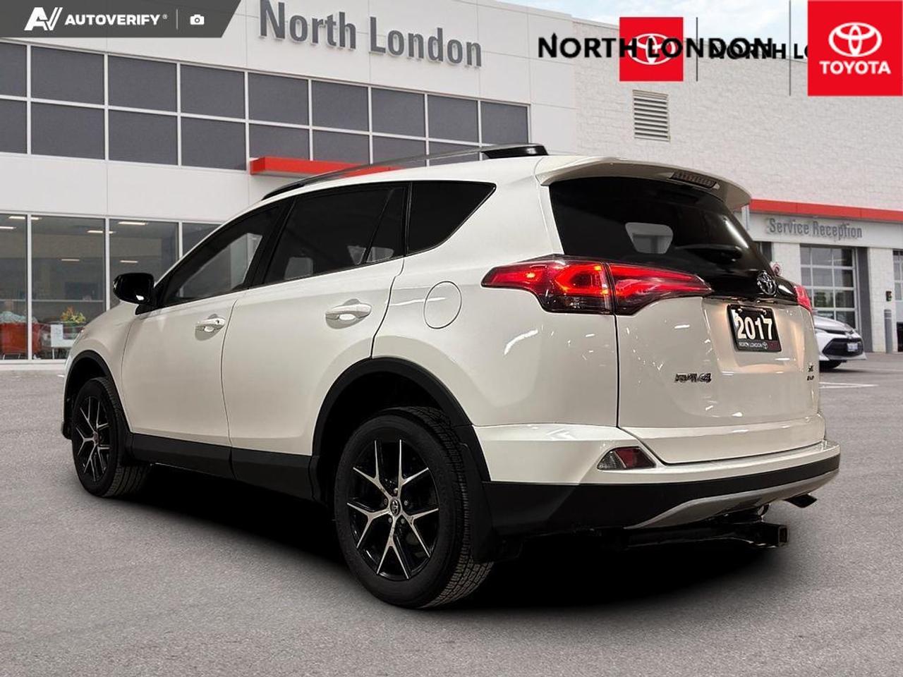 2017 Toyota RAV4 SE 4dr All-Wheel Drive Photo3