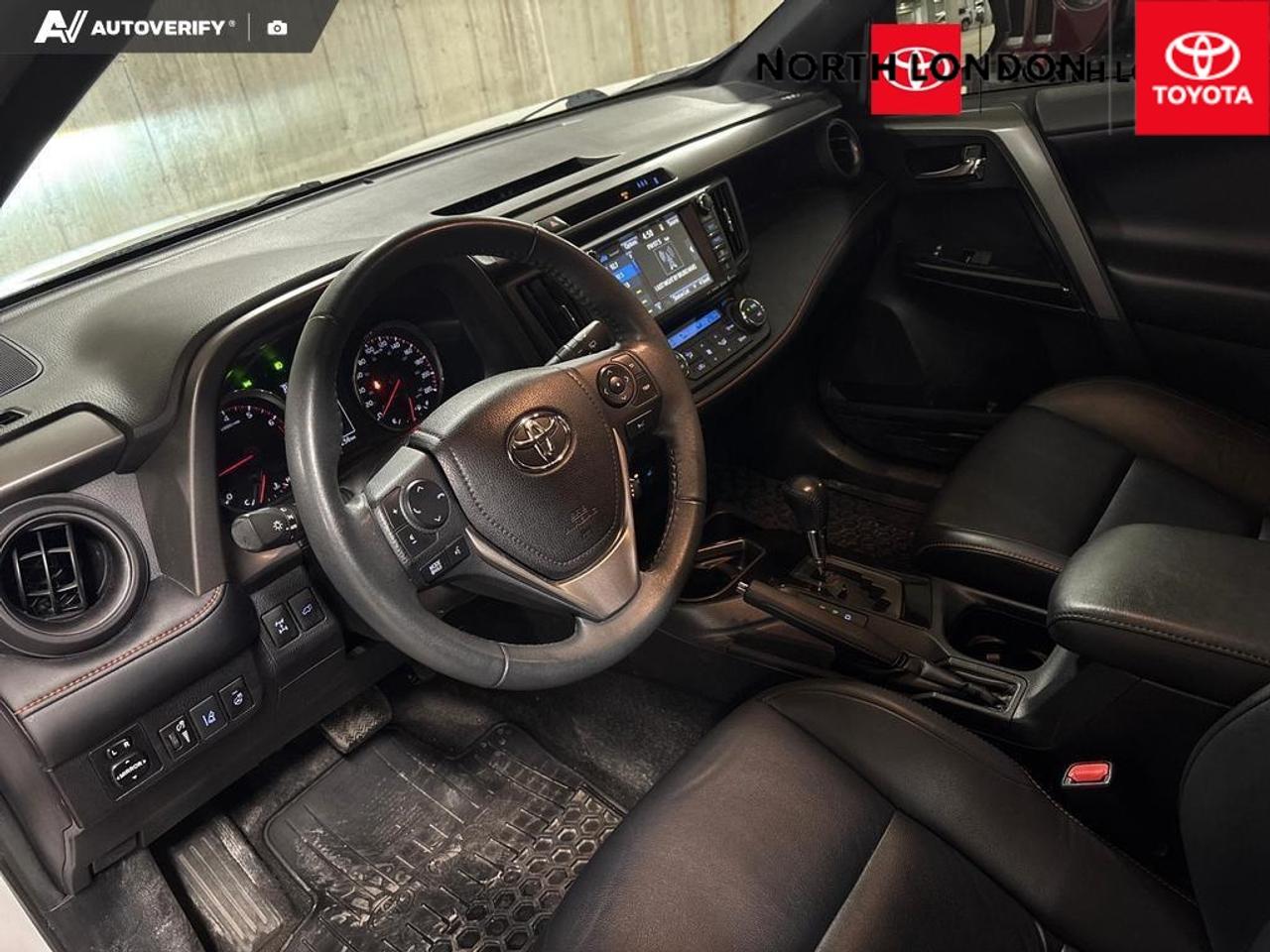 2017 Toyota RAV4 SE 4dr All-Wheel Drive Photo