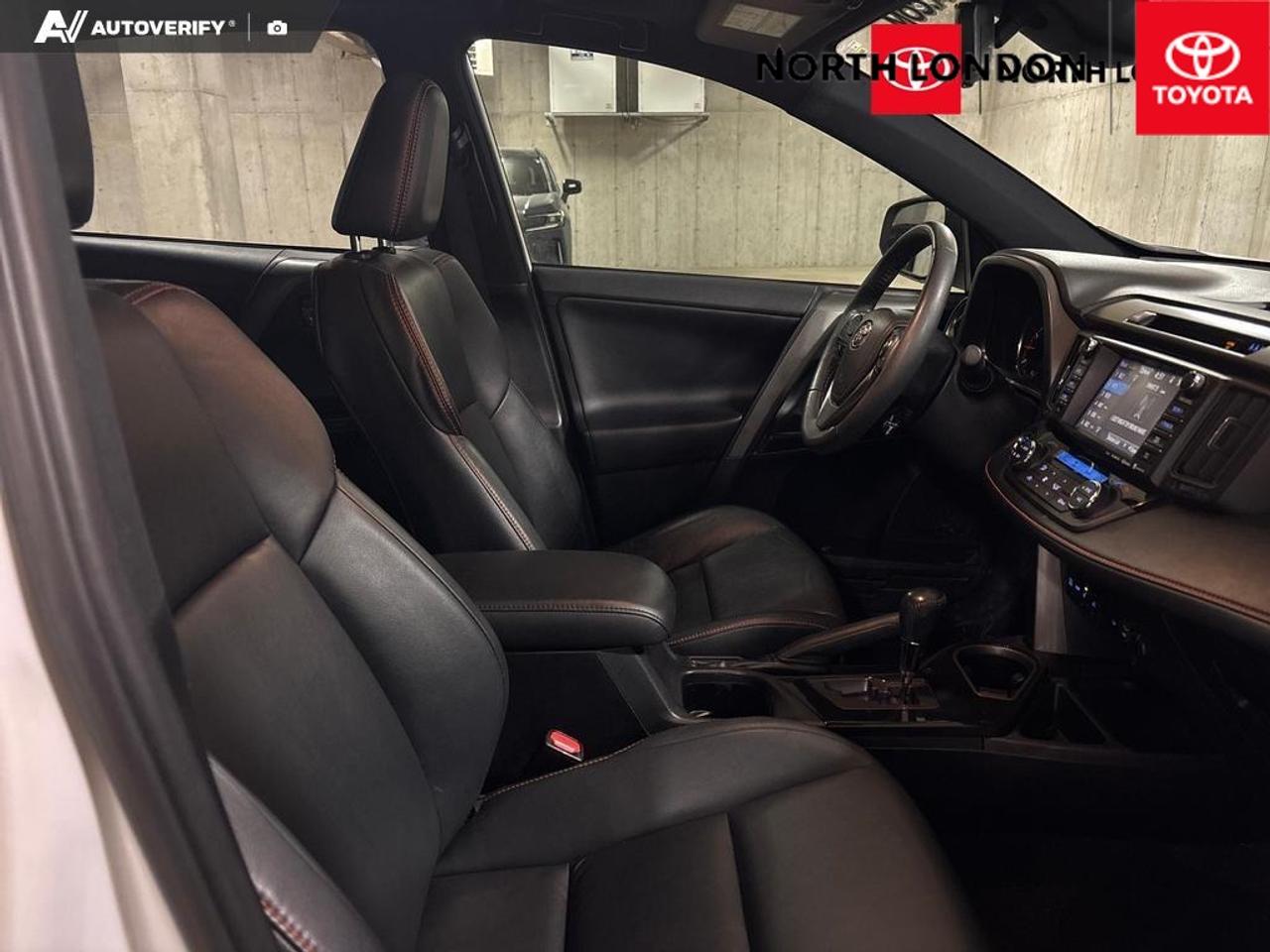 2017 Toyota RAV4 SE 4dr All-Wheel Drive Photo