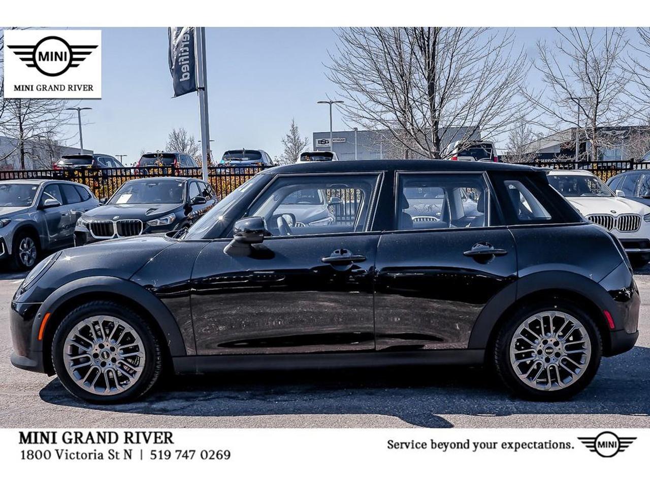 2025 MINI 5 Door Cooper S 4dr Hatchback Photo