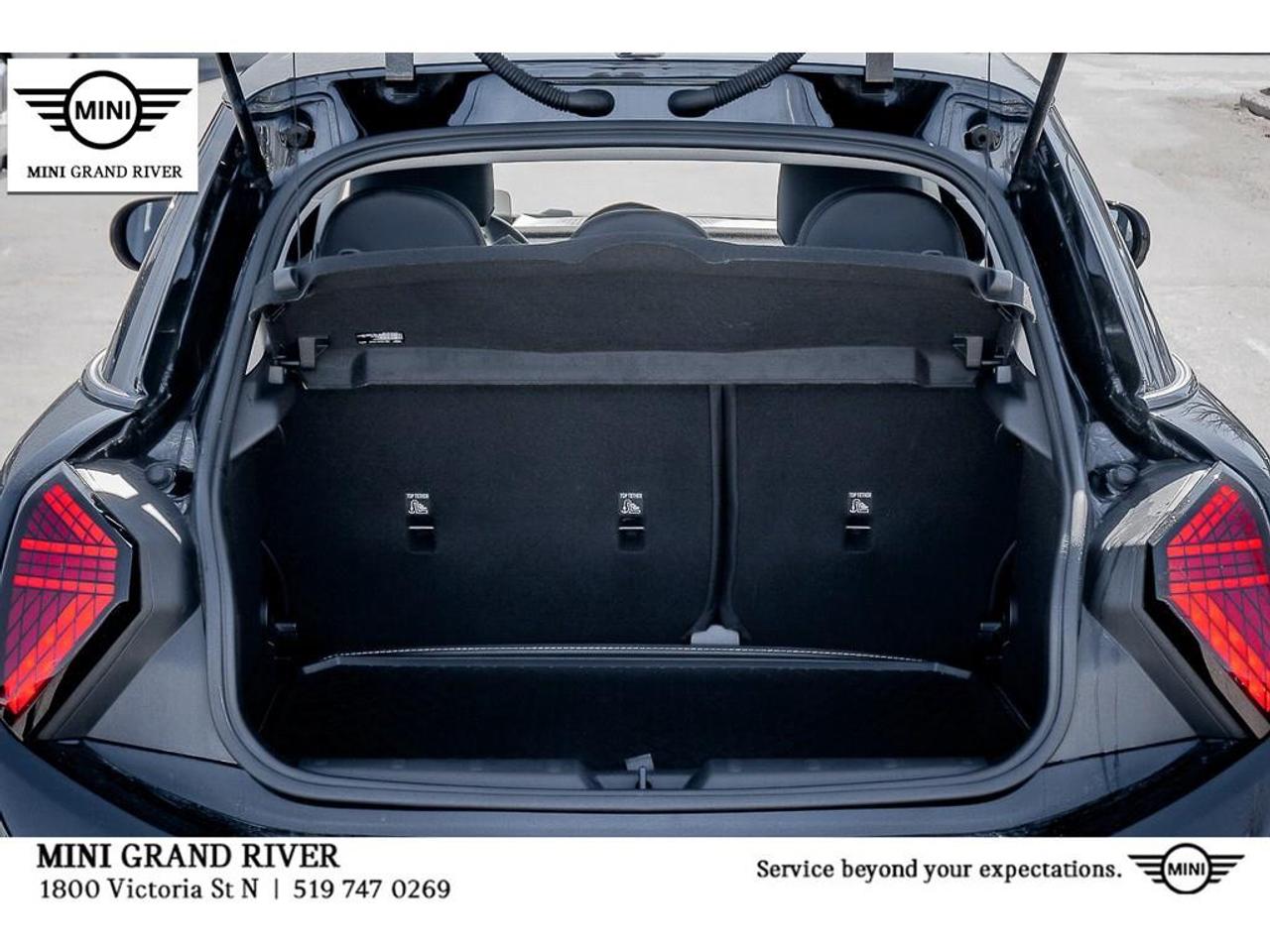 2025 MINI 5 Door Cooper S 4dr Hatchback Photo