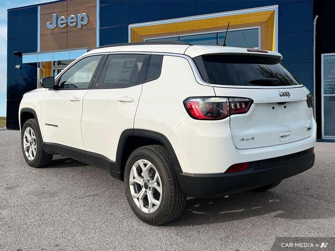 2025 Jeep Compass North 4dr 4x4 Photo3