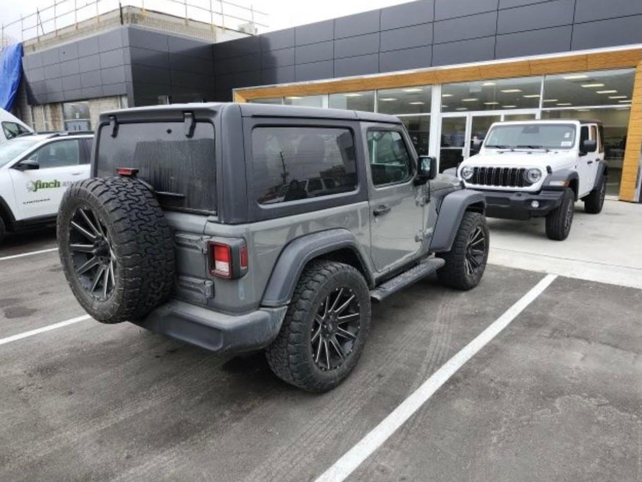 2020 Jeep Wrangler Sport 2dr 4x4 Photo2