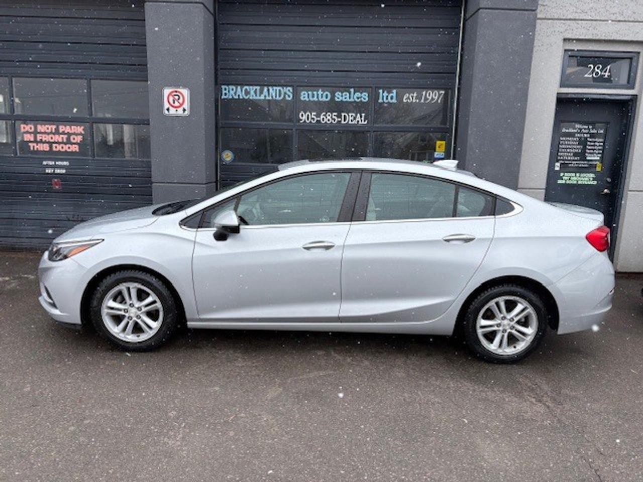 2016 Chevrolet Cruze LT, 1 OWNER, LOW KMS, SUNROOF, HTD SEATS, REV CAM! Photo