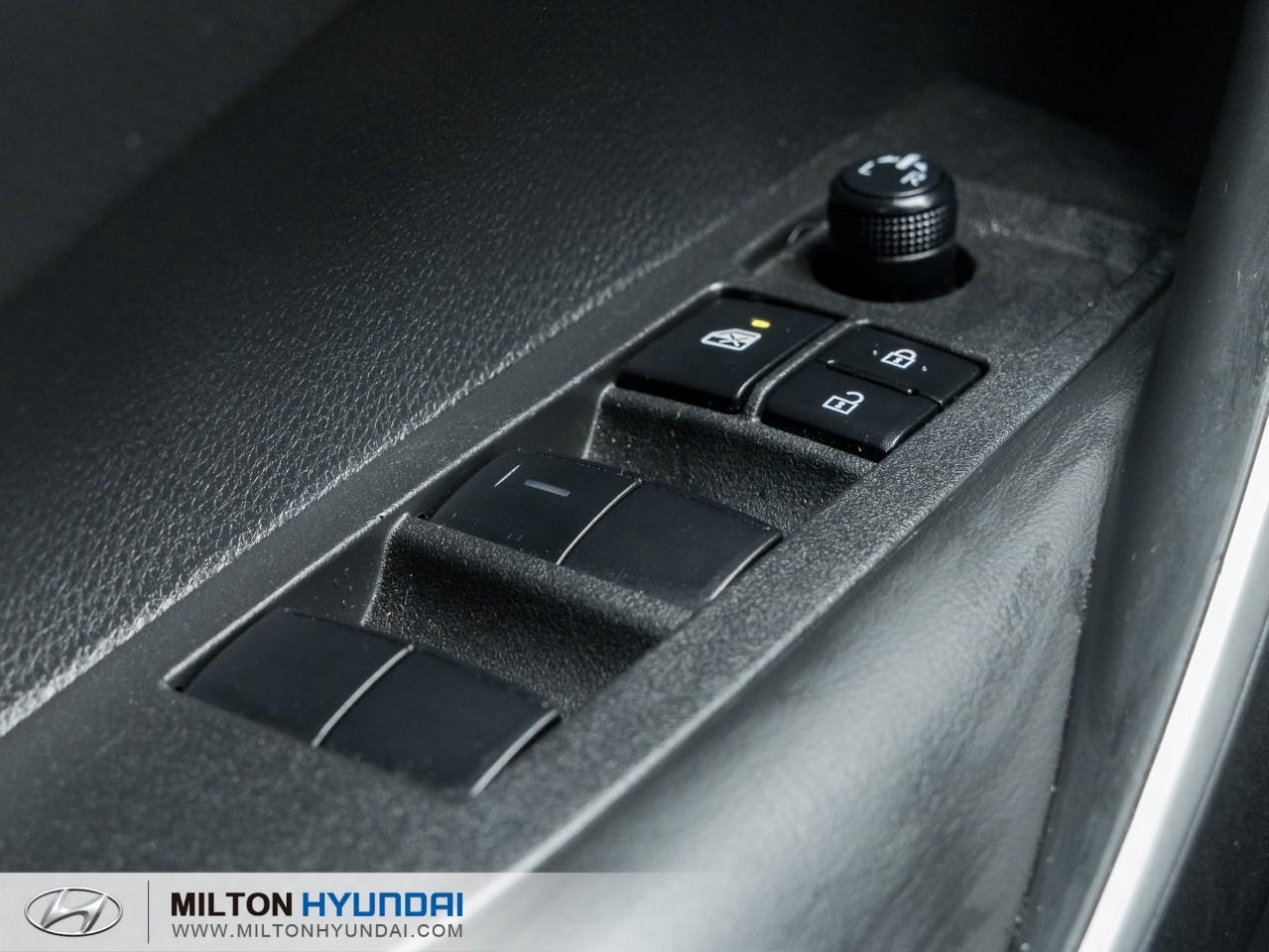 2022 Toyota Corolla SE 4dr Sedan Photo