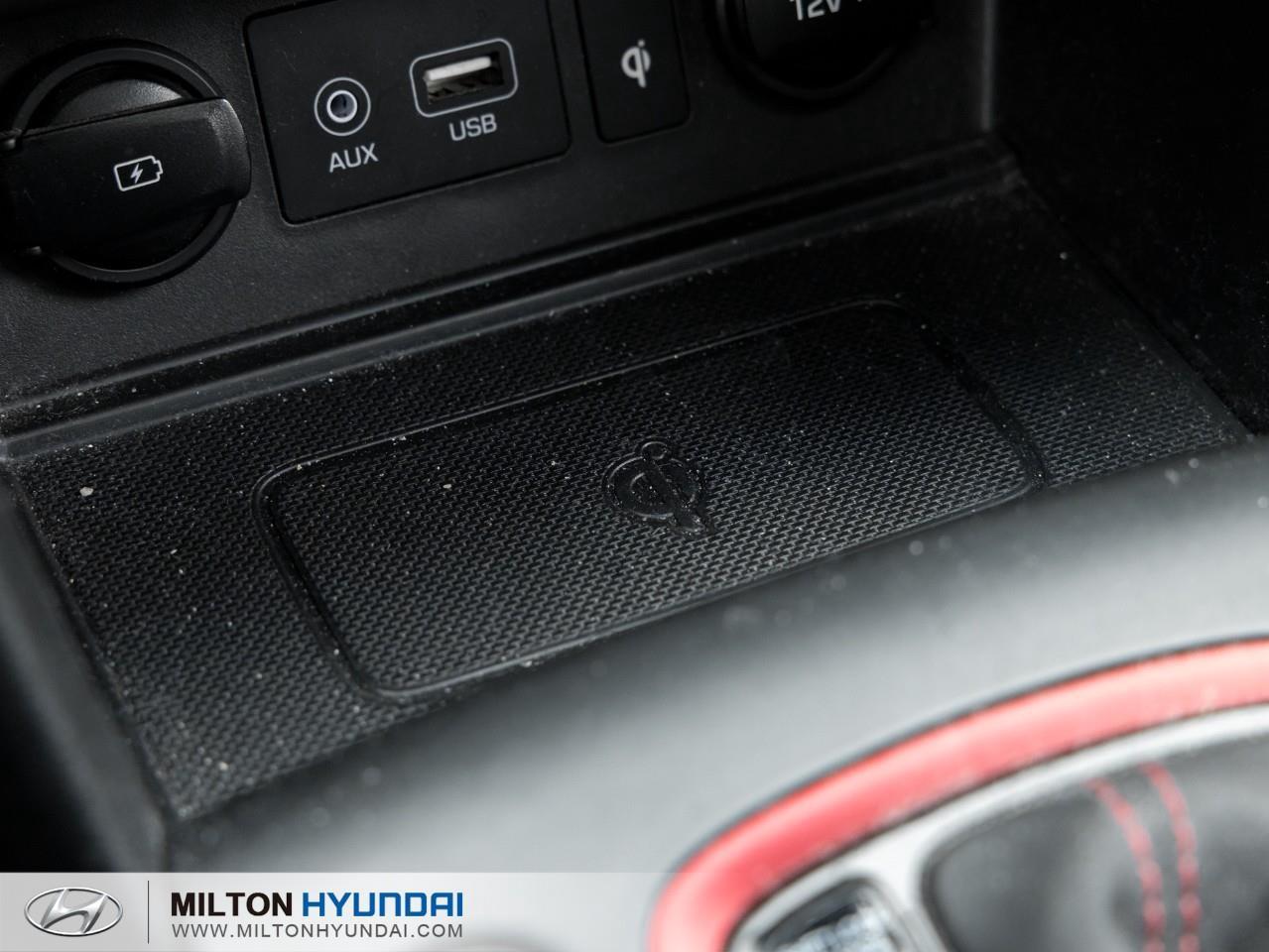 2021 Hyundai KONA 1.6T Ultimate w/Red Colour Pack 4dr All-Wheel Drive Photo