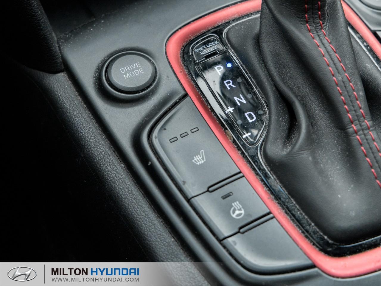 2021 Hyundai KONA 1.6T Ultimate w/Red Colour Pack 4dr All-Wheel Drive Photo