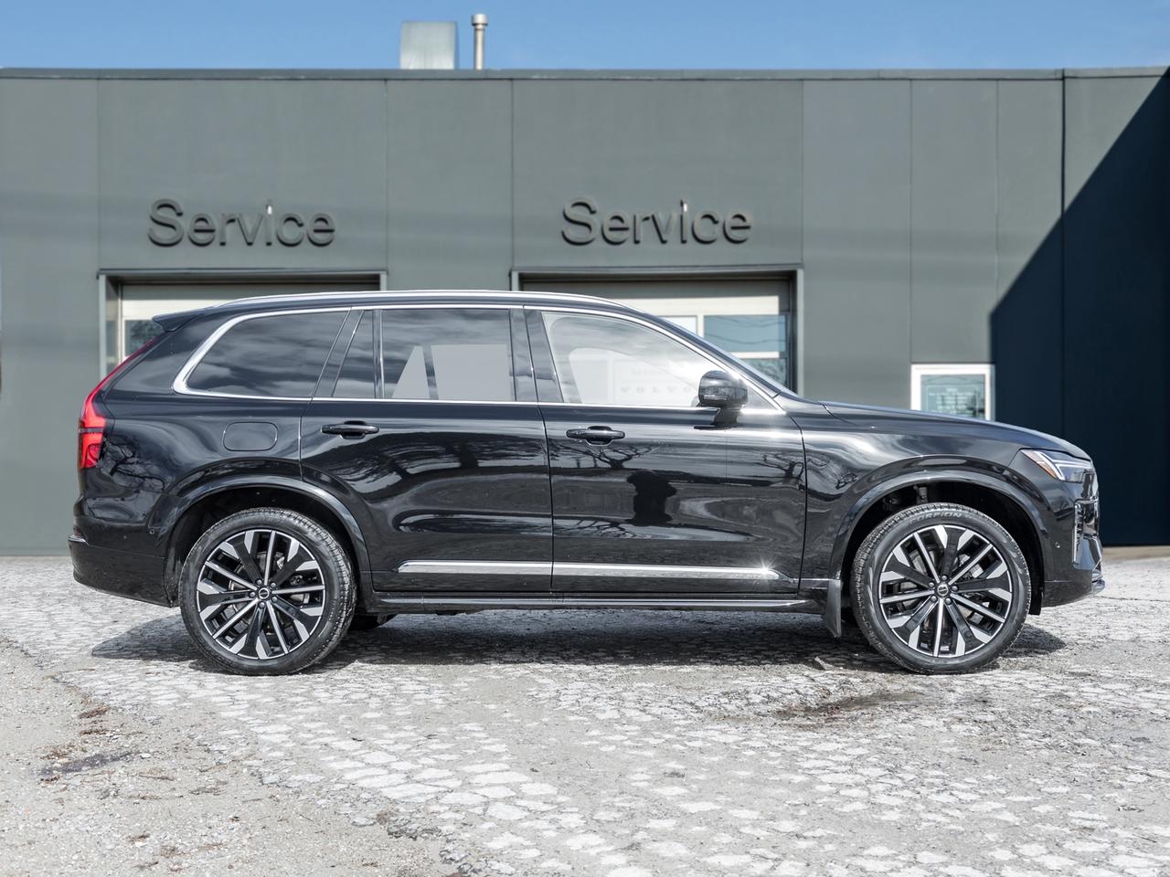 2026 Volvo XC90 B6 AWD Ultra Bright Theme 6-SEATER  HARMAN KARDON Photo