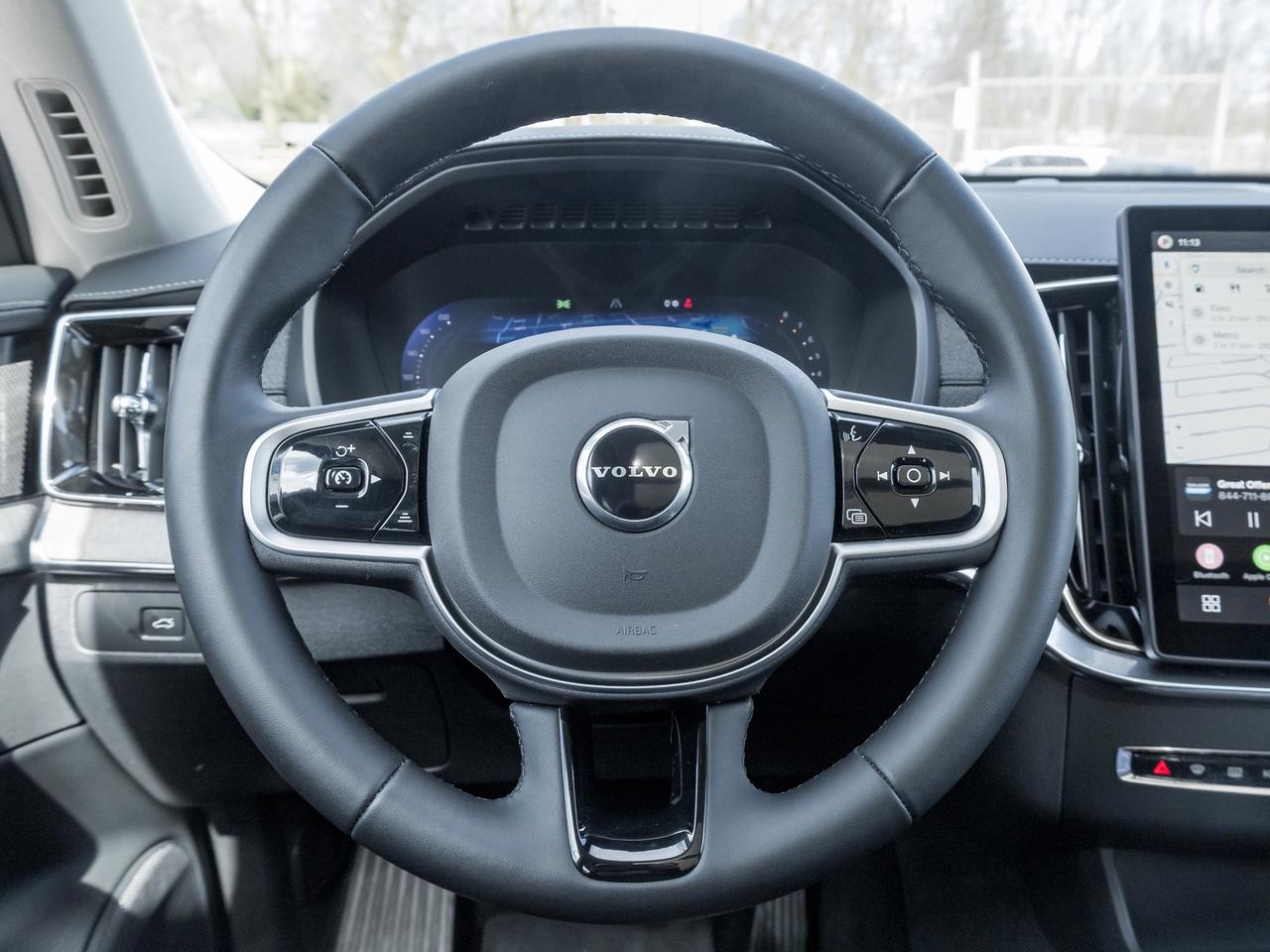 2026 Volvo XC90 B6 AWD Ultra Bright Theme 6-SEATER  HARMAN KARDON Photo