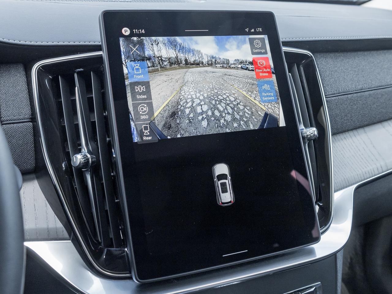 2026 Volvo XC90 B6 AWD Ultra Bright Theme 6-SEATER  HARMAN KARDON Photo