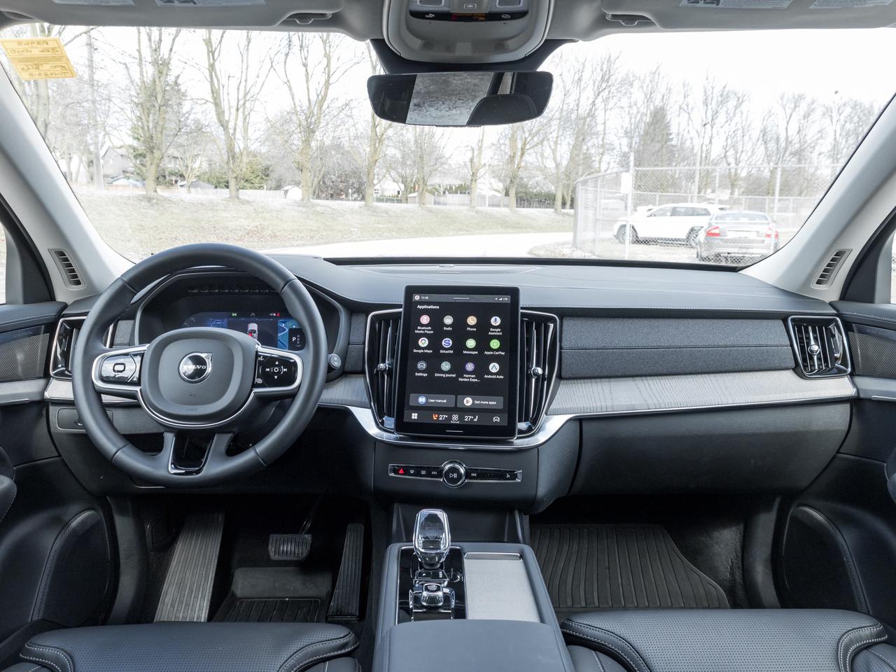 2026 Volvo XC90 B6 AWD Ultra Bright Theme 6-SEATER  HARMAN KARDON Photo