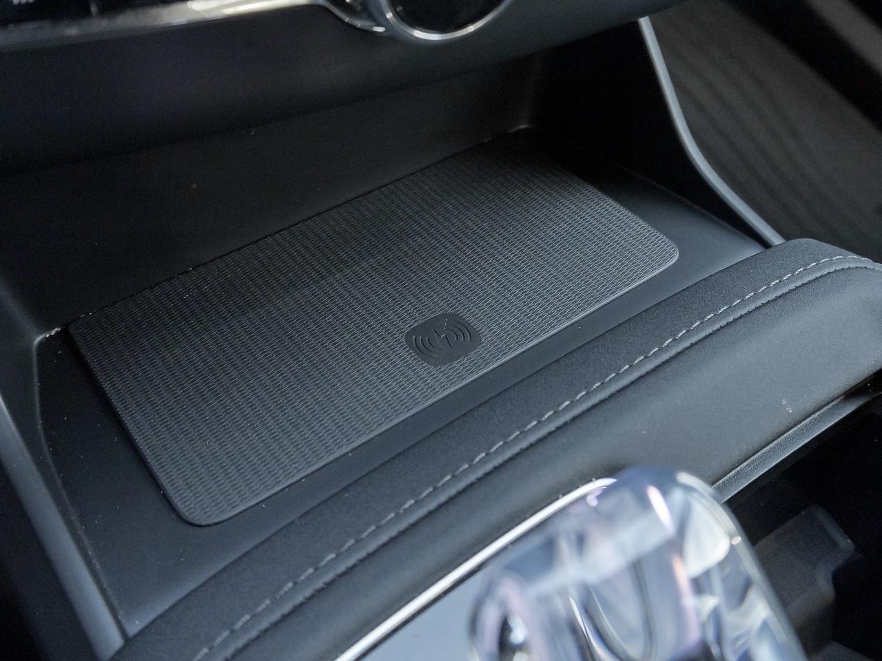 2026 Volvo XC90 B6 AWD Plus Bright Theme 7-Seater Photo