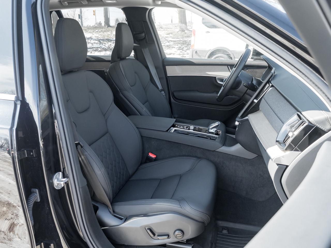 2026 Volvo XC90 B6 AWD Plus Bright Theme 7-Seater Photo