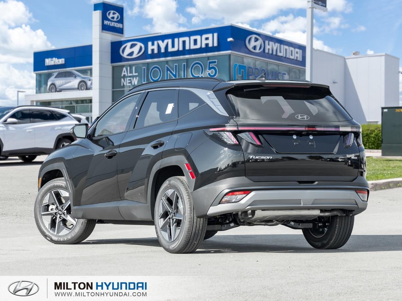 2026 Hyundai Tucson Preferred w/Trend Package 4dr All-Wheel Drive Photo4