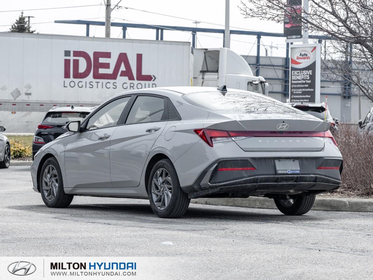 2024 Hyundai Elantra PREFERRED 4DR SEDAN Photo4