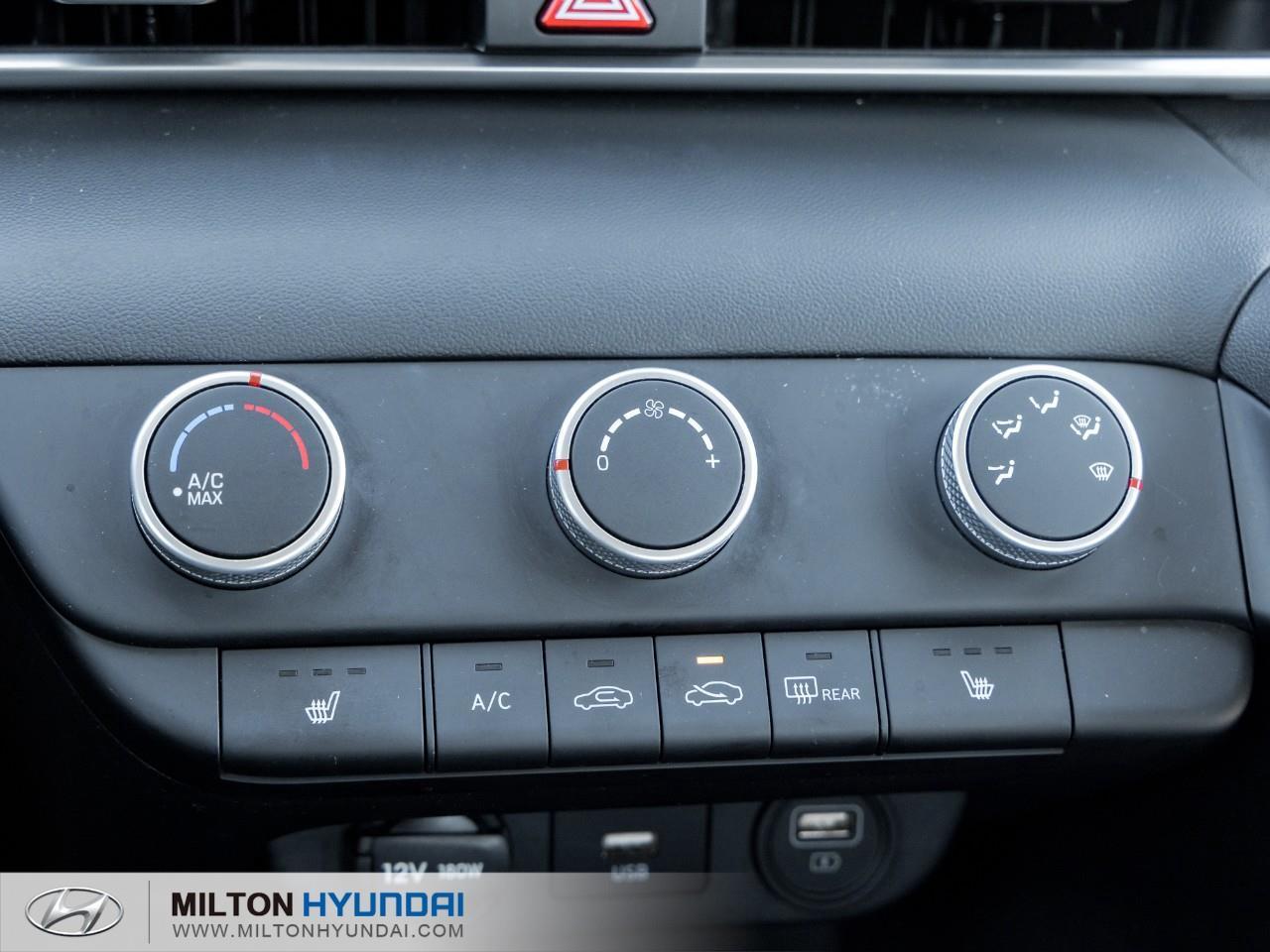 2023 Hyundai Elantra ESSENTIAL 4DR SEDAN Photo