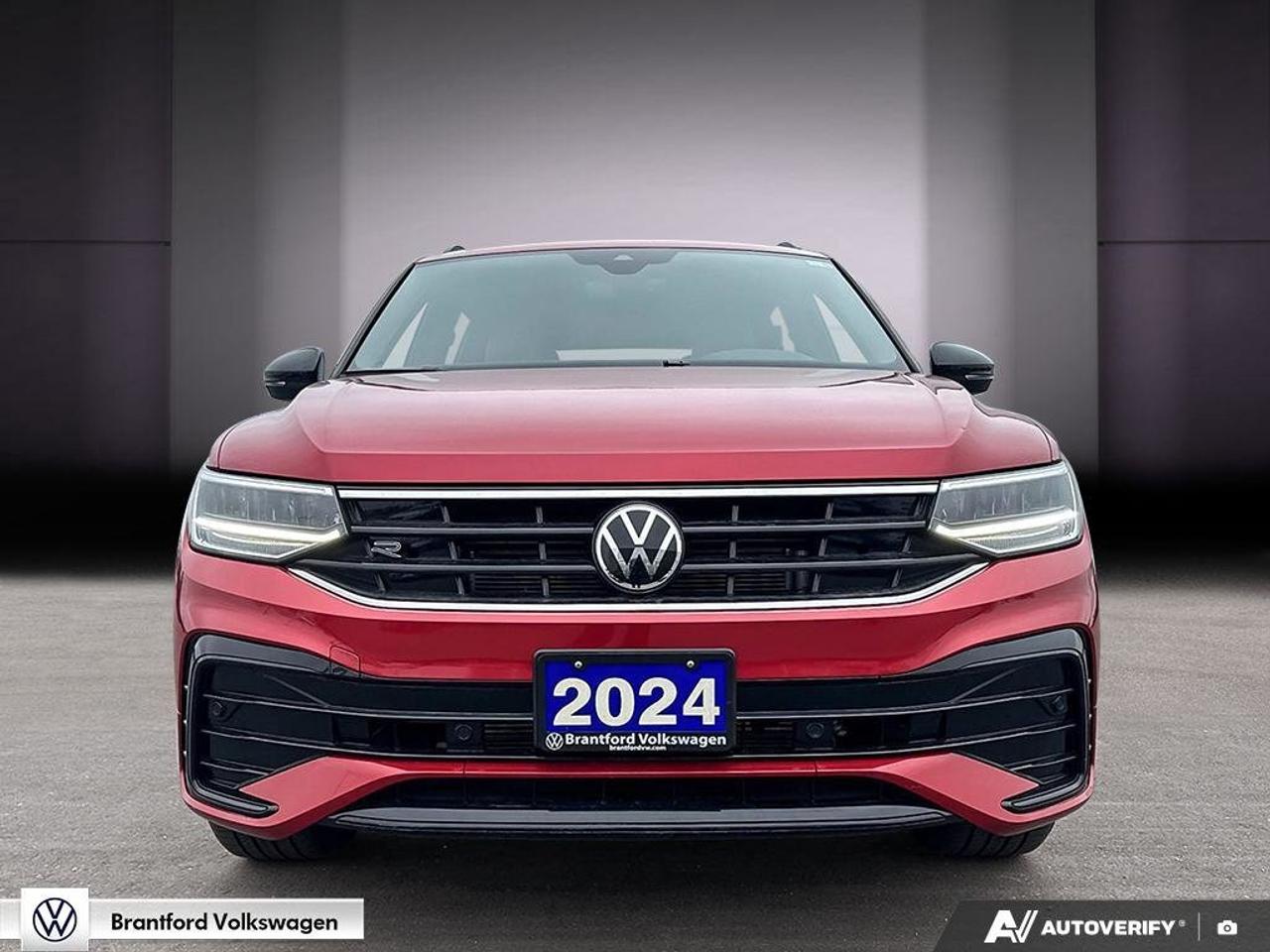 2024 Volkswagen Tiguan Comfortline R-Line Black Edition Photo