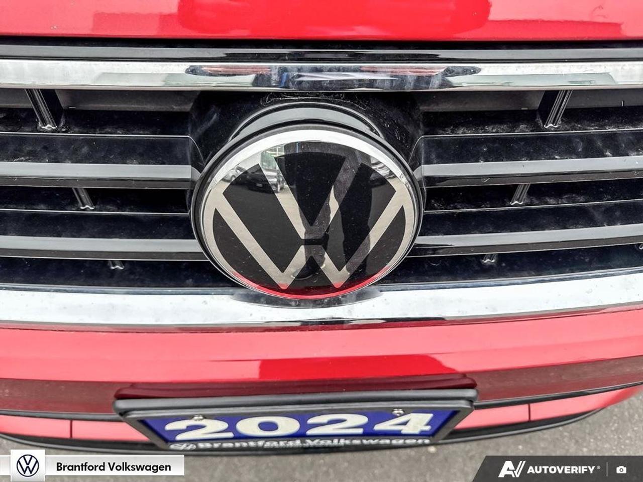 2024 Volkswagen Tiguan Comfortline R-Line Black Edition Photo