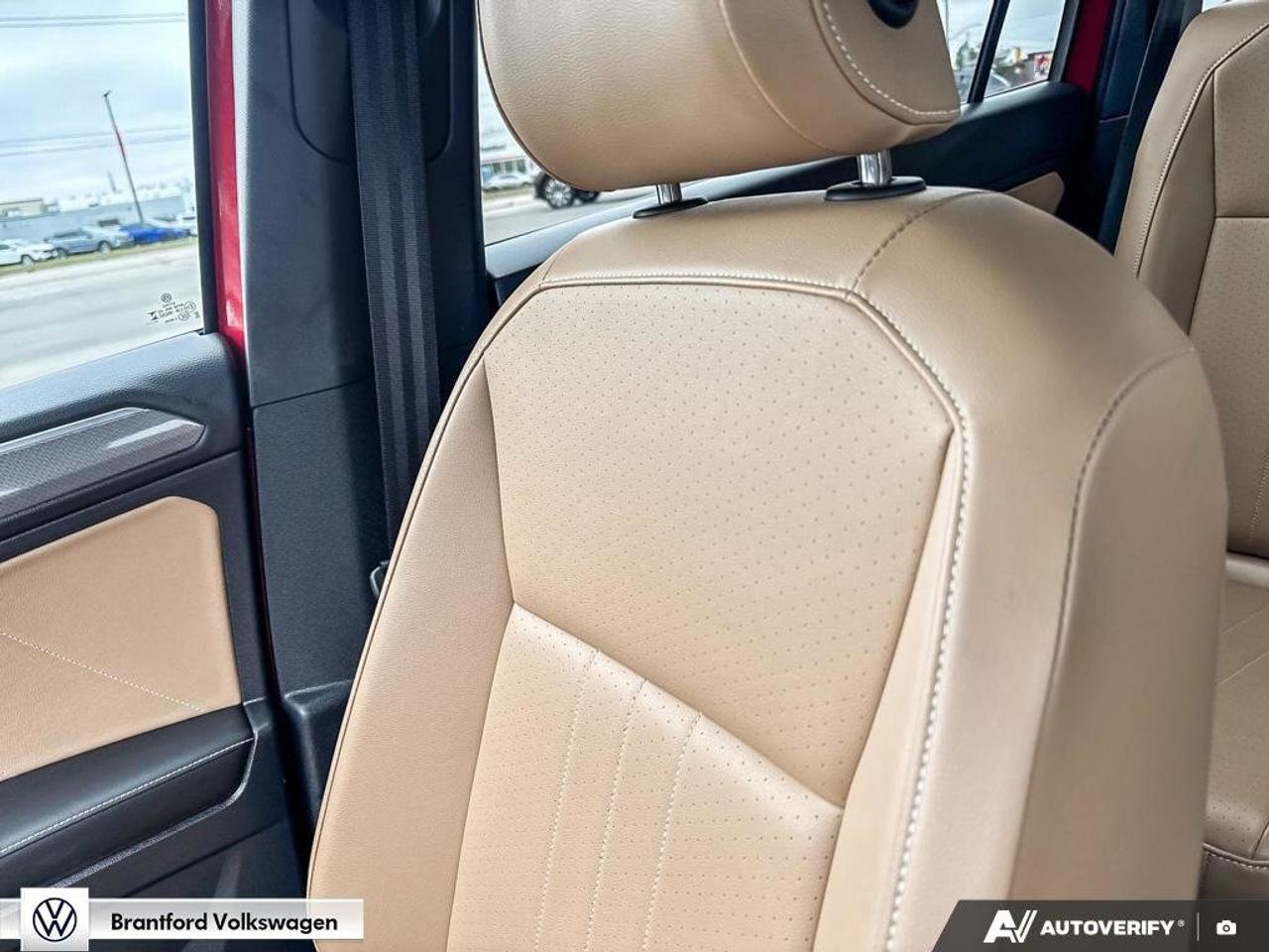 2024 Volkswagen Tiguan Comfortline R-Line Black Edition Photo