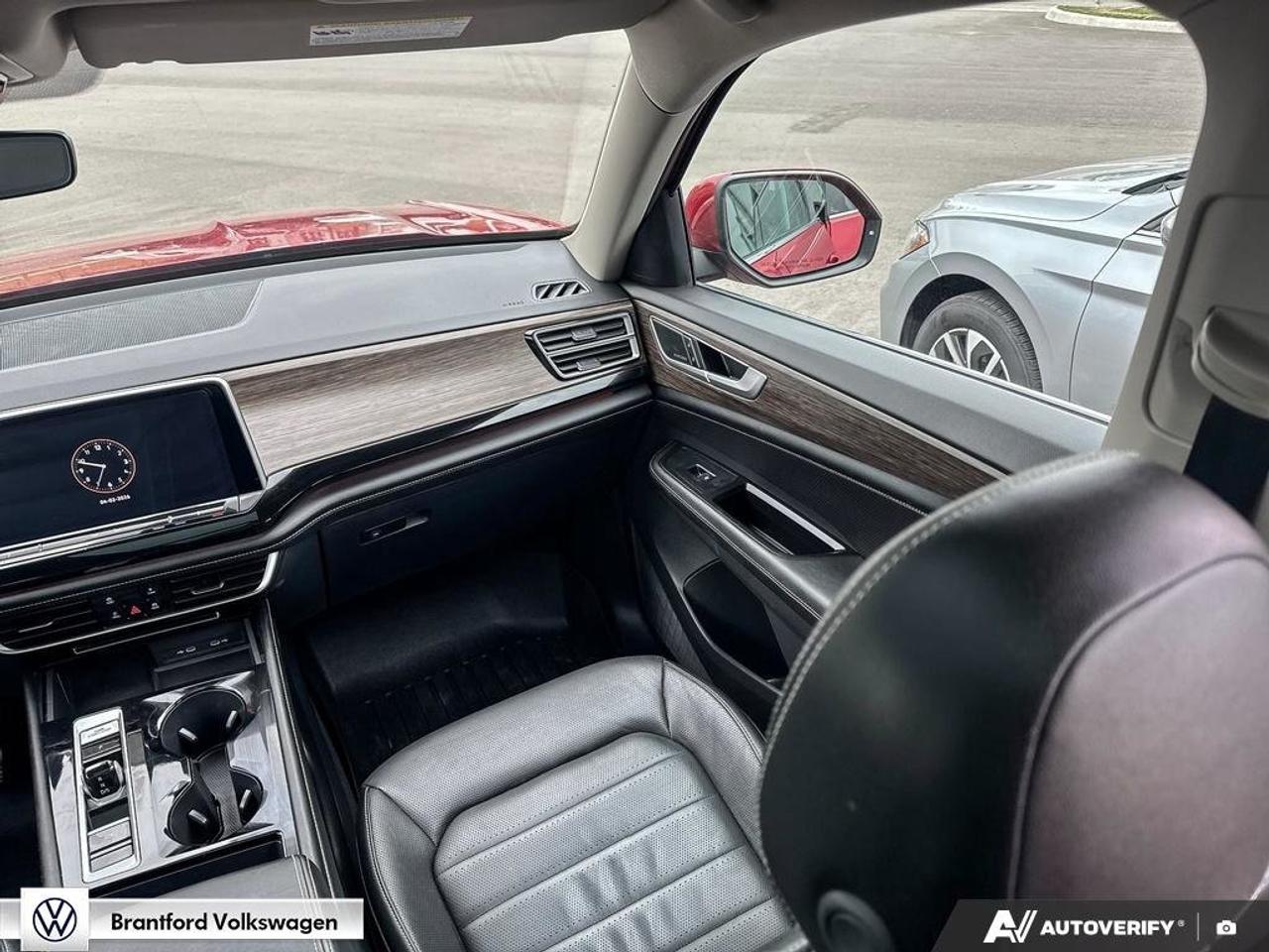 2024 Volkswagen Atlas HIGHLINE Photo