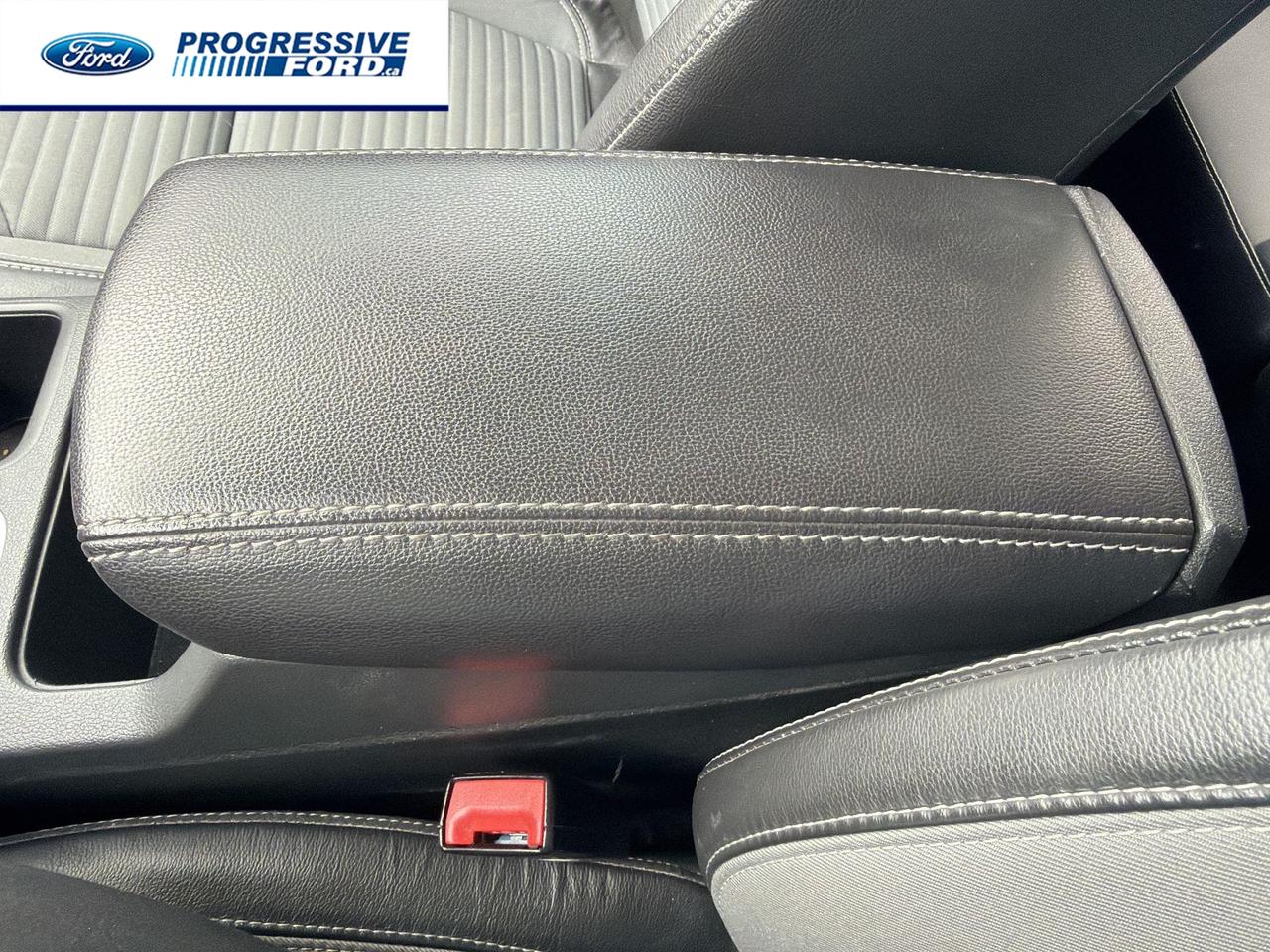 2018 Ford Escape SE 4dr Front-wheel Drive Photo